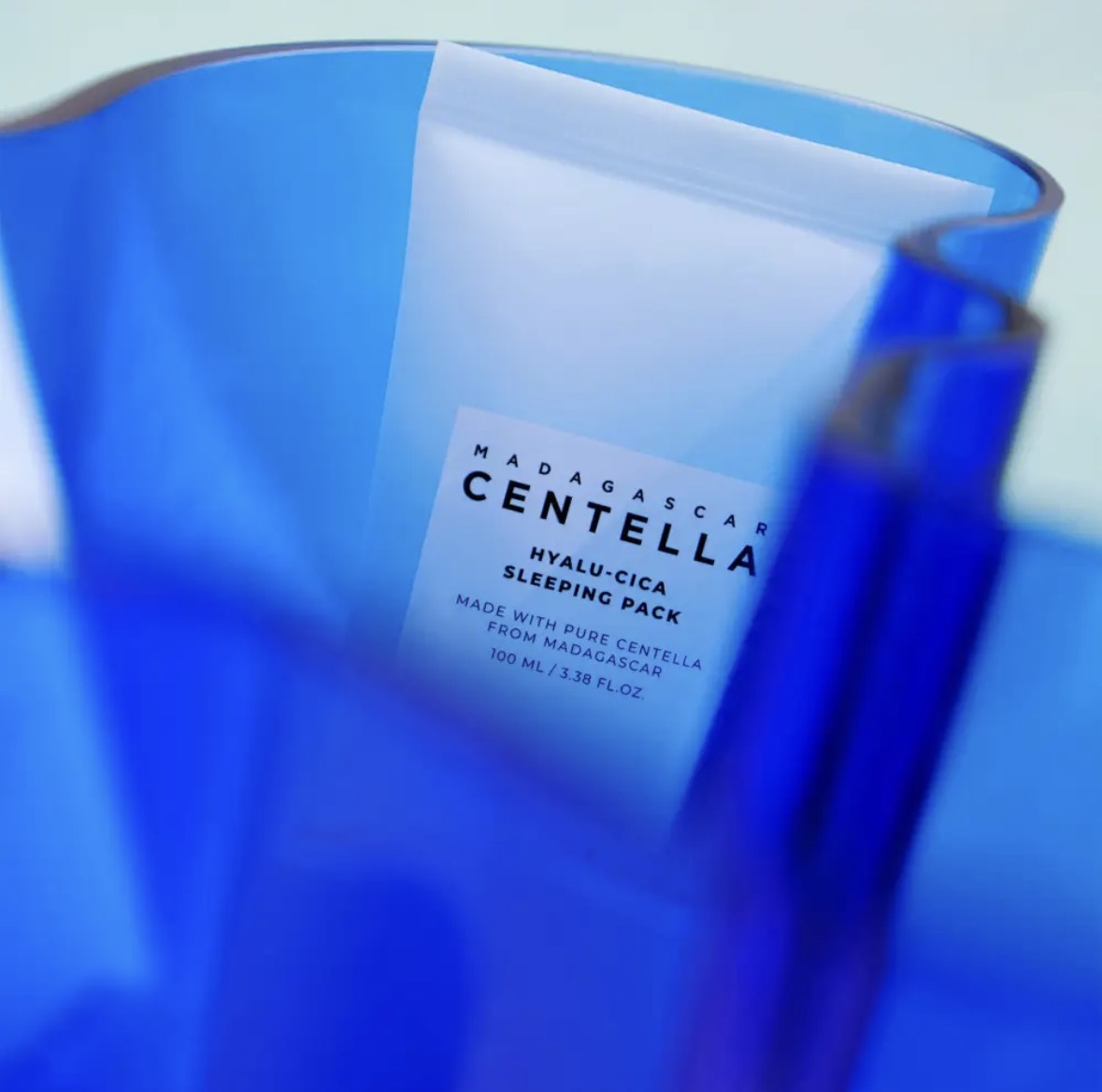 Skin1004 Masque de Nuit Hyalu-Cica : Centella + Hydratation Intense – 30 / 100 ml