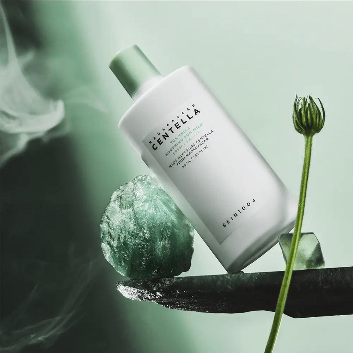 Skin1004 Lait Solaire Apaisant TEA-TRICA : Centella + SPF50+ – 50 ml